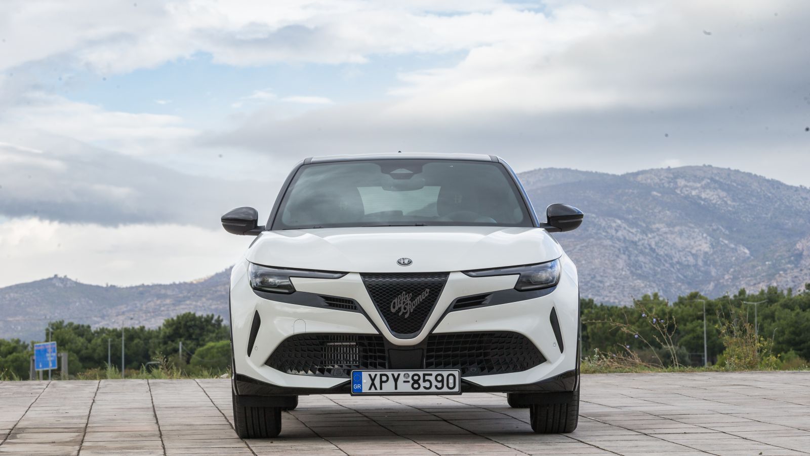 Alfa Romeo Junior. Τι βαθμό παίρνει σε κατανάλωση, χώρους, επιδόσεις, εγγυήσεις. Alfa Romeo Junior. Τι βαθμό παίρνει σε κατανάλωση, χώρους, επιδόσεις, εγγυήσεις.